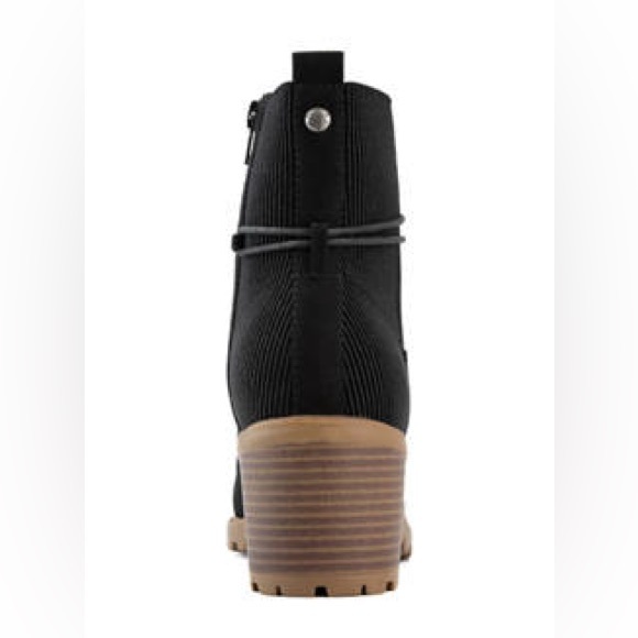 True Craft brand women’s boots. Size 8M - Picture 2 of 5